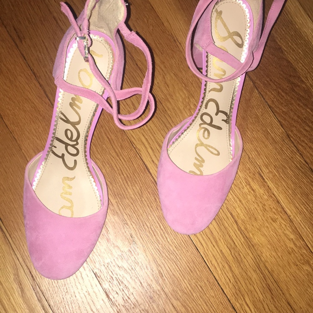 Sam Edelman shoes, pretty pink pumps 3.5 inch heels. Comfortable style NWOB.